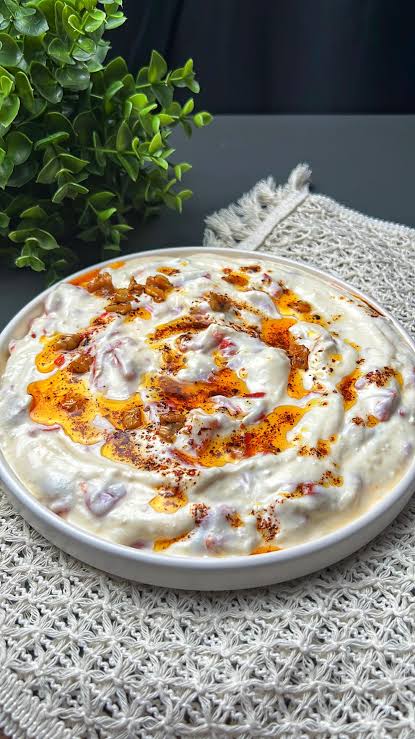 Yoğurtlu Köz Biber Tarifi